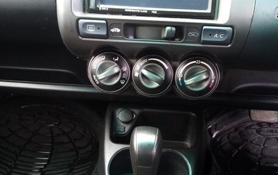Honda Fit III, 2001 год, 350 000 рублей, 1 фотография