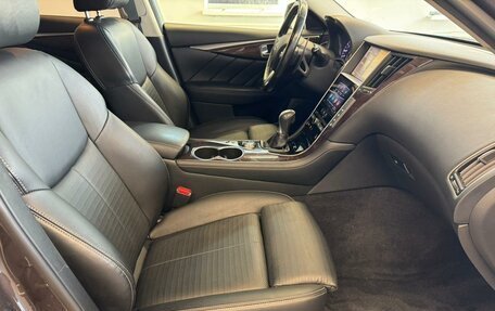 Infiniti Q50 I рестайлинг, 2015 год, 1 399 000 рублей, 13 фотография