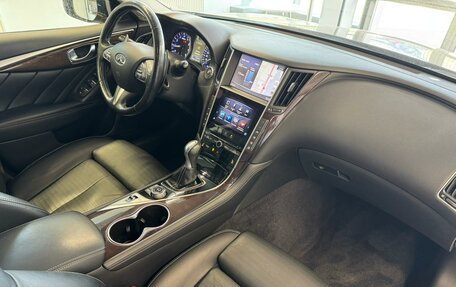 Infiniti Q50 I рестайлинг, 2015 год, 1 399 000 рублей, 14 фотография