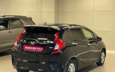 Honda Fit III, 2017 год, 1 057 000 рублей, 6 фотография
