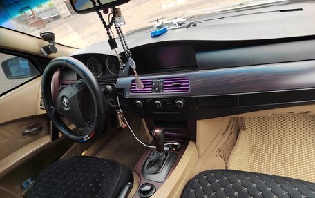 BMW 5 серия, 2005 год, 975 000 рублей, 8 фотография