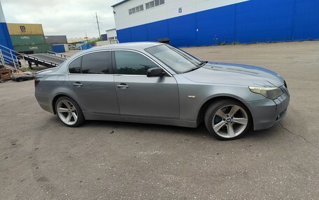 BMW 5 серия, 2005 год, 975 000 рублей, 9 фотография