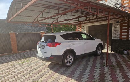 Toyota RAV4, 2013 год, 1 700 000 рублей, 3 фотография