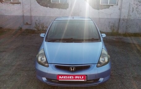 Honda Fit III, 2001 год, 350 000 рублей, 2 фотография