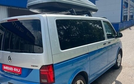 Volkswagen Multivan T6 рестайлинг, 2020 год, 6 700 000 рублей, 4 фотография
