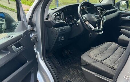Volkswagen Multivan T6 рестайлинг, 2020 год, 6 700 000 рублей, 10 фотография