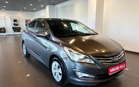 Hyundai Solaris II рестайлинг, 2016 год, 858 000 рублей, 1 фотография