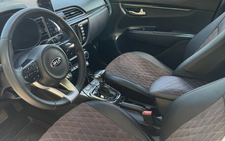 KIA Rio IV, 2018 год, 1 000 000 рублей, 5 фотография
