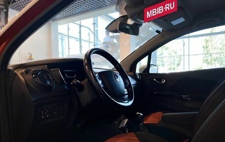 Renault Kaptur I рестайлинг, 2017 год, 1 233 000 рублей, 22 фотография