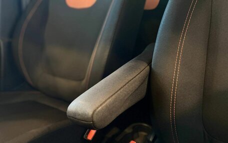 Renault Kaptur I рестайлинг, 2017 год, 1 233 000 рублей, 31 фотография