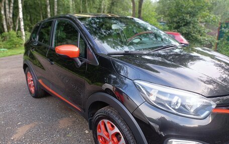 Renault Kaptur I рестайлинг, 2017 год, 1 350 000 рублей, 2 фотография