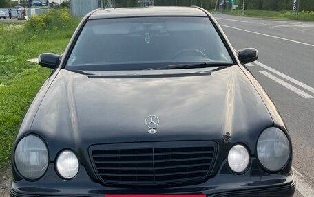 Mercedes-Benz E-Класс, 2001 год, 550 000 рублей, 5 фотография