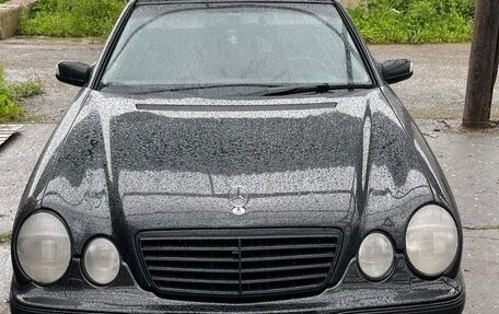 Mercedes-Benz E-Класс, 2001 год, 550 000 рублей, 3 фотография