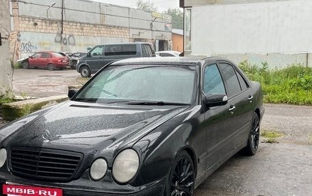 Mercedes-Benz E-Класс, 2001 год, 550 000 рублей, 4 фотография