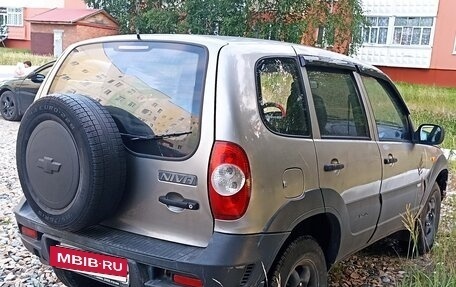 Chevrolet Niva I рестайлинг, 2009 год, 400 000 рублей, 3 фотография