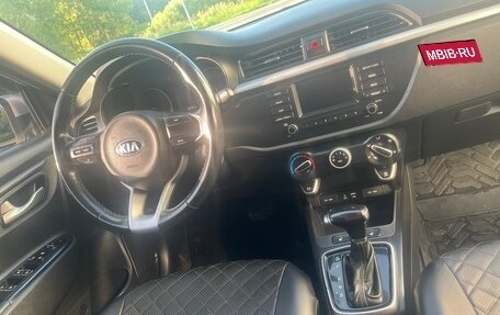 KIA Rio IV, 2018 год, 1 400 000 рублей, 10 фотография