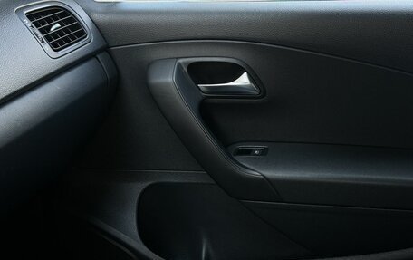Volkswagen Polo VI (EU Market), 2013 год, 676 000 рублей, 13 фотография