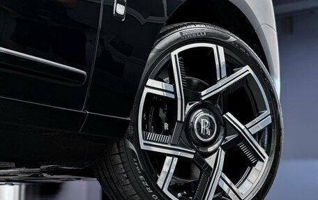Rolls-Royce Cullinan, 2025 год, 83 000 000 рублей, 10 фотография
