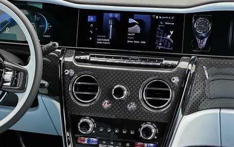 Rolls-Royce Cullinan, 2025 год, 83 000 000 рублей, 21 фотография