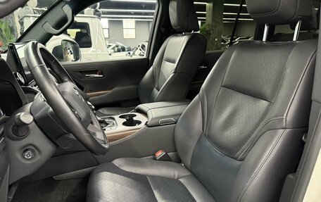 Toyota Land Cruiser, 2022 год, 10 500 000 рублей, 13 фотография