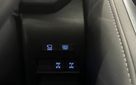 Toyota Land Cruiser, 2022 год, 10 500 000 рублей, 24 фотография