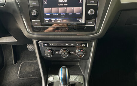 Volkswagen Tiguan II, 2017 год, 2 249 000 рублей, 17 фотография
