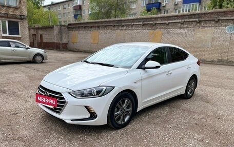 Hyundai Elantra VI рестайлинг, 2016 год, 1 450 000 рублей, 2 фотография
