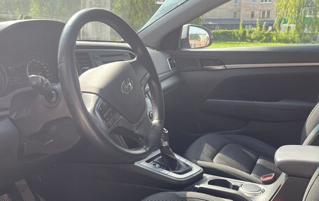Hyundai Elantra VI рестайлинг, 2016 год, 1 450 000 рублей, 10 фотография