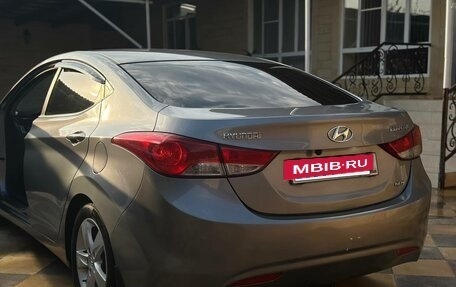 Hyundai Elantra V, 2012 год, 1 175 000 рублей, 2 фотография