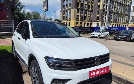Volkswagen Tiguan II, 2019 год, 2 999 999 рублей, 1 фотография