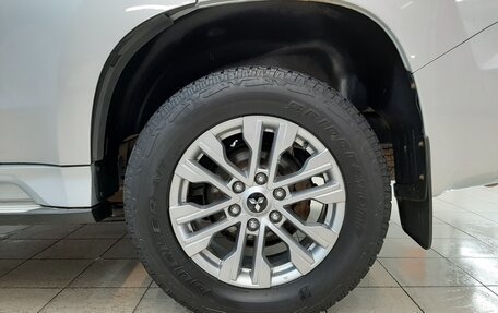 Mitsubishi Pajero Sport III рестайлинг, 2021 год, 3 290 000 рублей, 13 фотография