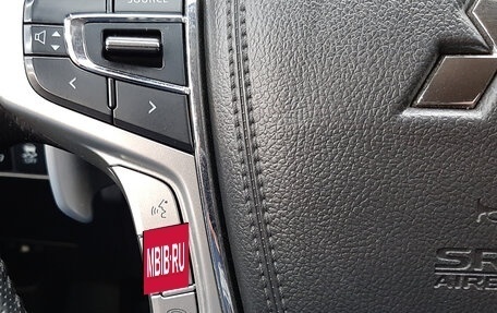 Mitsubishi Pajero Sport III рестайлинг, 2021 год, 3 290 000 рублей, 15 фотография