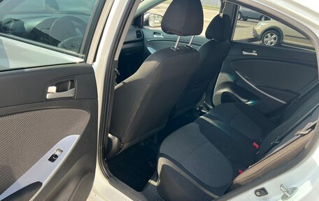 Hyundai Solaris II рестайлинг, 2013 год, 710 000 рублей, 2 фотография
