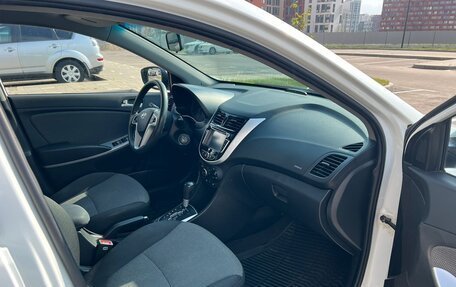 Hyundai Solaris II рестайлинг, 2013 год, 710 000 рублей, 3 фотография