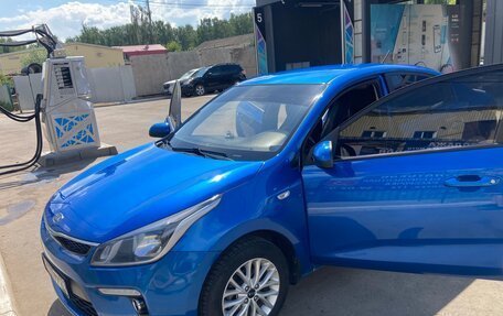KIA Rio IV, 2018 год, 1 300 000 рублей, 8 фотография