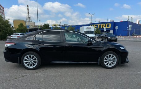 Toyota Camry, 2021 год, 2 950 000 рублей, 6 фотография