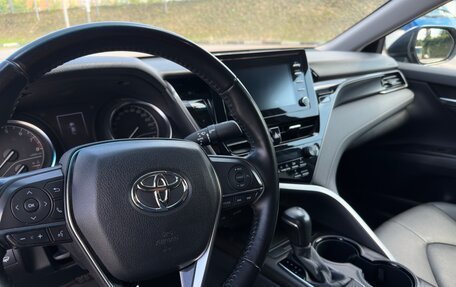 Toyota Camry, 2021 год, 2 950 000 рублей, 16 фотография