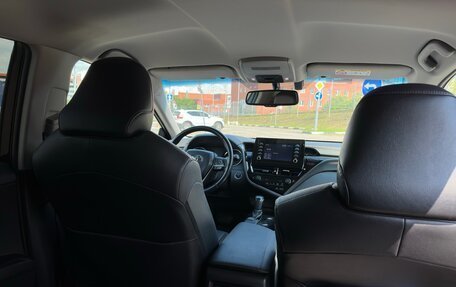 Toyota Camry, 2021 год, 2 950 000 рублей, 20 фотография