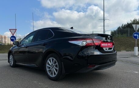 Toyota Camry, 2021 год, 2 950 000 рублей, 9 фотография