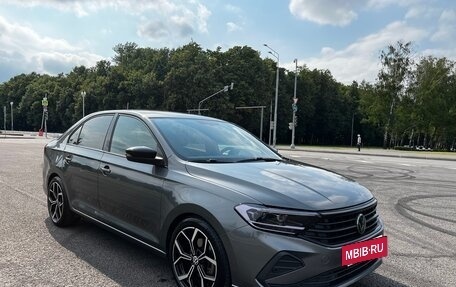 Volkswagen Polo VI (EU Market), 2021 год, 1 980 000 рублей, 2 фотография