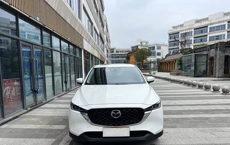 Mazda CX-5 II, 2024 год, 2 400 000 рублей, 2 фотография