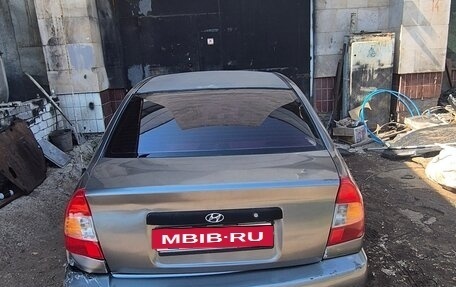 Hyundai Accent II, 2004 год, 185 000 рублей, 2 фотография