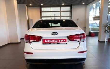 KIA Rio III рестайлинг, 2016 год, 905 000 рублей, 4 фотография