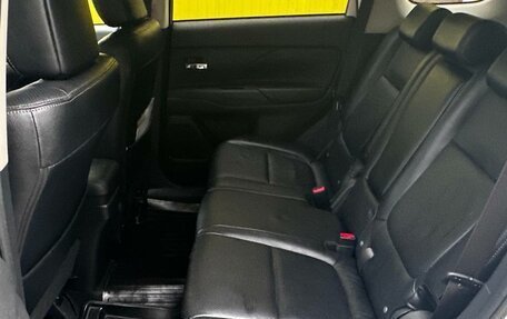 Mitsubishi Outlander III рестайлинг 3, 2012 год, 1 450 000 рублей, 10 фотография