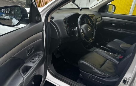 Mitsubishi Outlander III рестайлинг 3, 2012 год, 1 450 000 рублей, 9 фотография