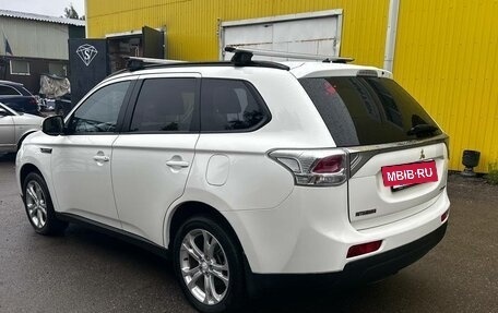 Mitsubishi Outlander III рестайлинг 3, 2012 год, 1 450 000 рублей, 4 фотография