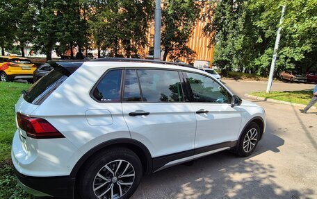 Volkswagen Tiguan II, 2019 год, 2 999 999 рублей, 2 фотография