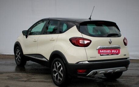 Renault Kaptur I рестайлинг, 2017 год, 1 655 000 рублей, 5 фотография