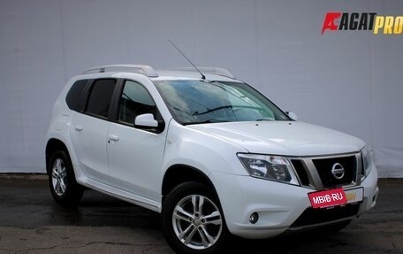 Nissan Terrano III, 2016 год, 1 075 000 рублей, 3 фотография