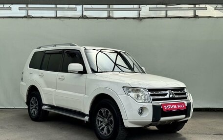 Mitsubishi Pajero IV, 2011 год, 1 900 000 рублей, 2 фотография